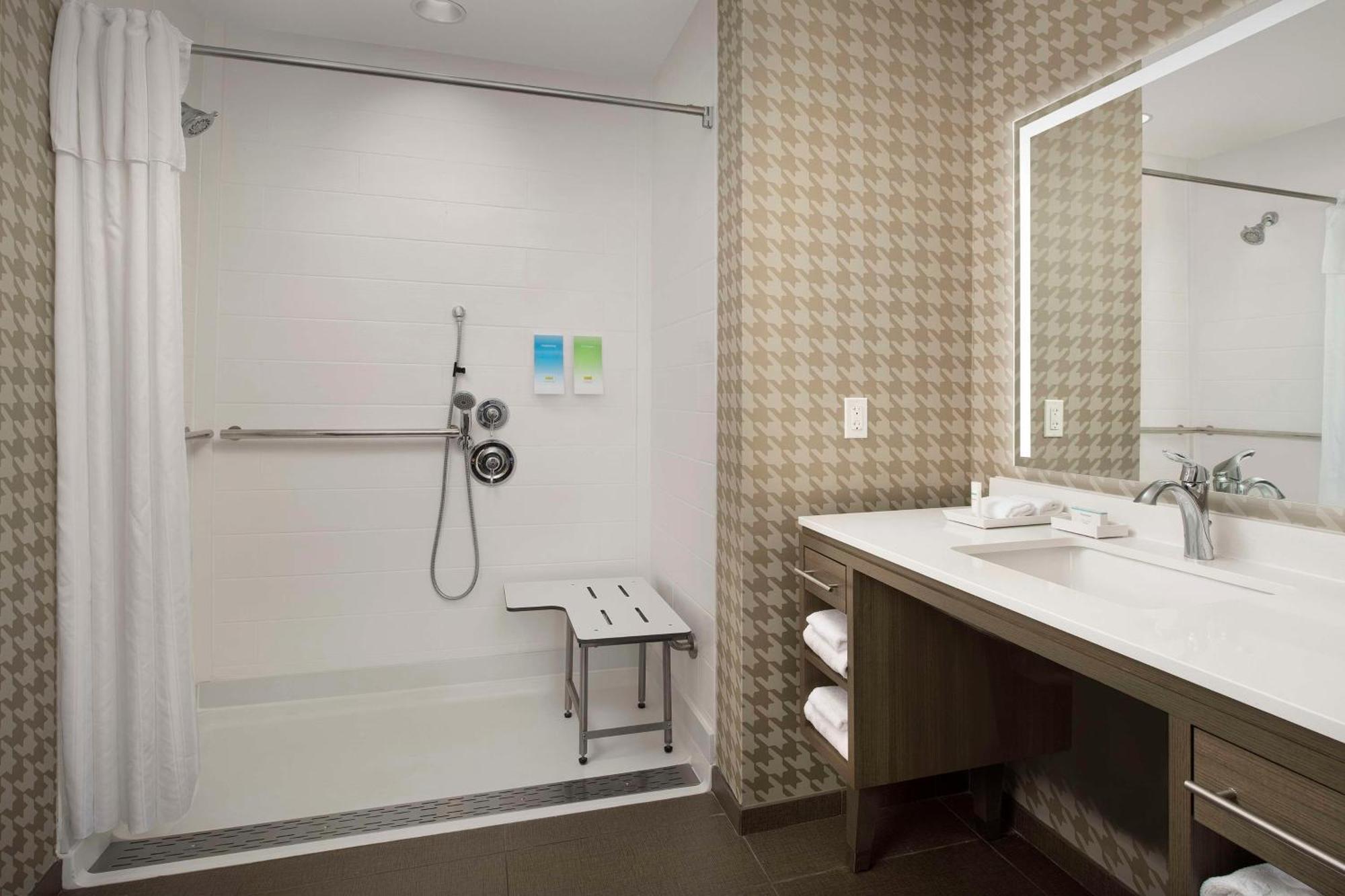 Home2 Suites By Hilton Clovis Fresno Airport Exterior photo